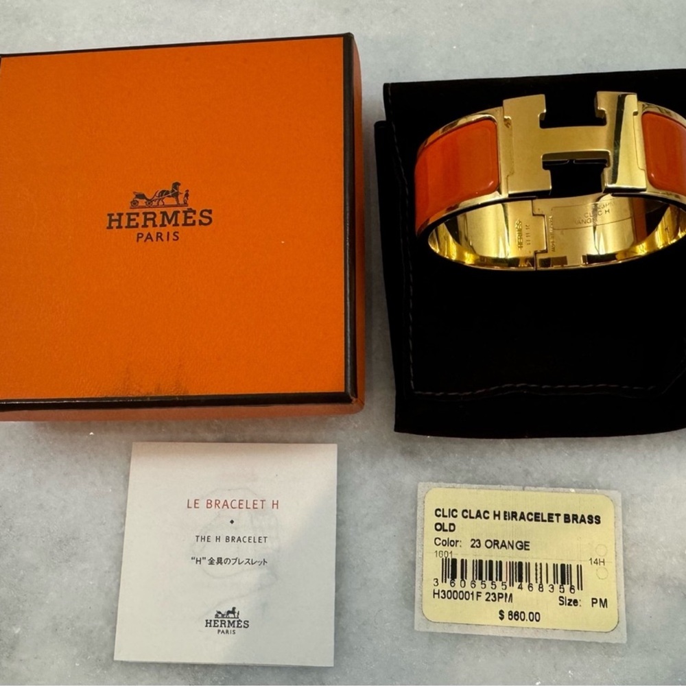 NOT FOR SALE! Hermes Clic Clac H orange bracelet- looks brand new PM size
